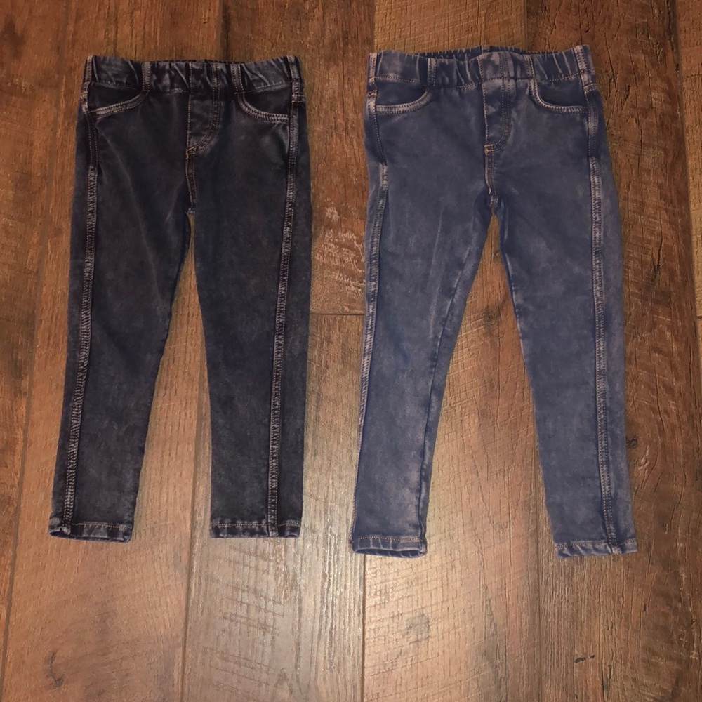 2 pairs of leggings size 3